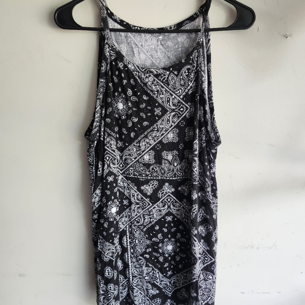 Maurices 24/7 Black and White Paisley Women's Top Size Xl